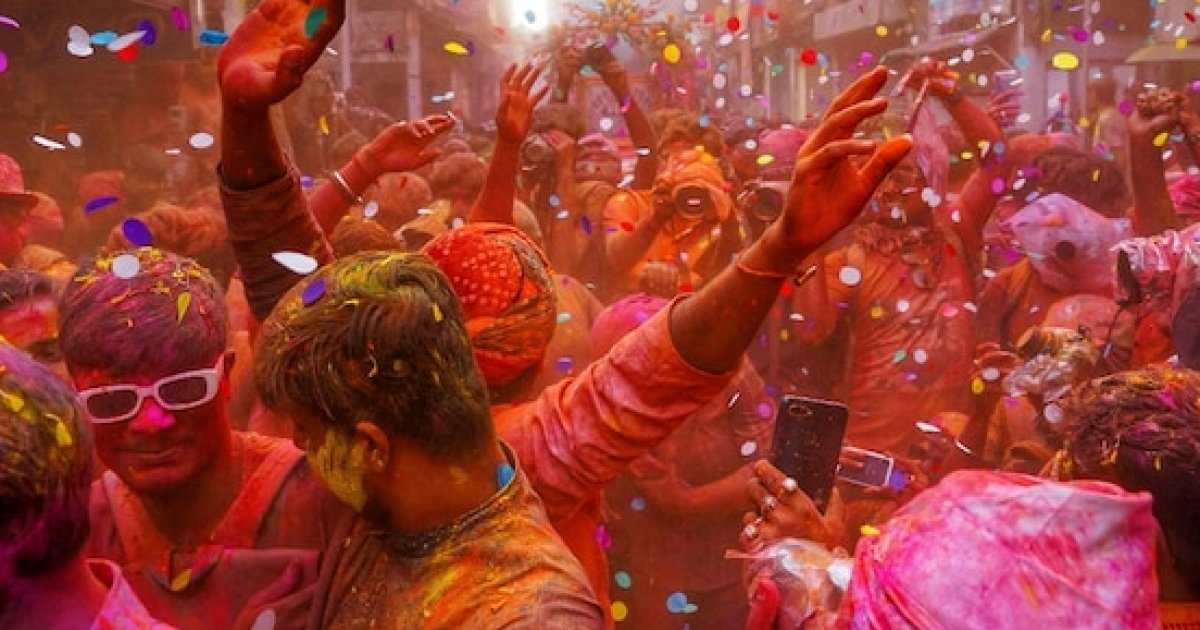 holi